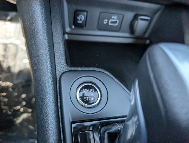 Used 2025 Nissan Sentra S FWD image 24