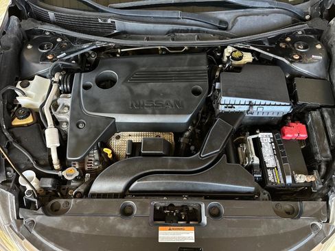 Used 2016 Nissan Altima 2.5 SL w/ Moonroof Package FWD image 33