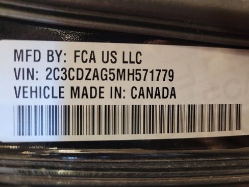 Used 2021 Dodge Challenger SXT RWD image 33