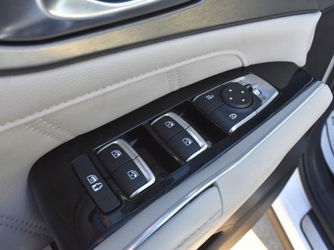 Used 2021 Kia Sorento SX image 13