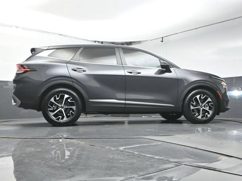 Used 2024 Kia Sportage EX FWD image 37