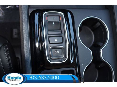 New 2025 Honda Pilot Touring image 19