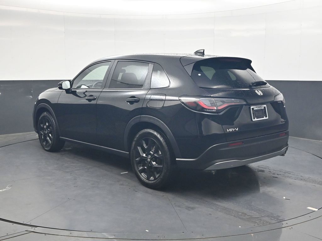 Used 2025 Honda HR-V Sport image 6