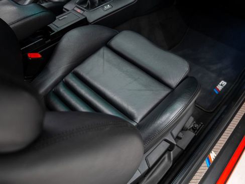 Used 1997 BMW M3 Coupe image 16