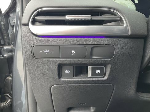 Used 2023 Hyundai Palisade Calligraphy image 13