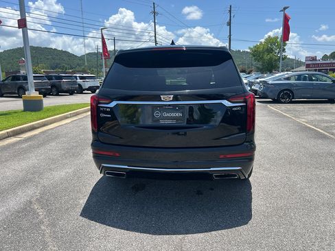 Used 2022 Cadillac XT6 Premium Luxury FWD image 5