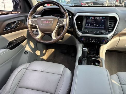 Used 2017 GMC Acadia SLT FWD image 12