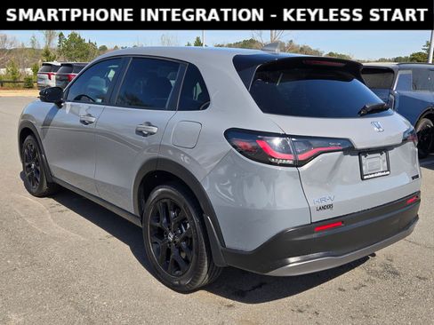 Used 2023 Honda HR-V Sport image 5