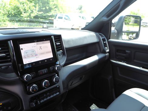 New 2025 RAM 5500 Tradesman image 19