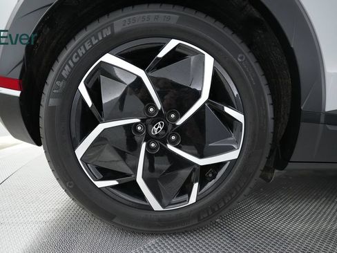 Used 2024 Hyundai Ioniq 5 SEL RWD image 19