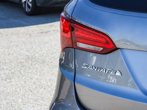 Used 2018 Hyundai Santa Fe Sport image 11