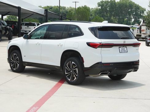 Used 2026 Buick Enclave Sport Touring FWD image 3
