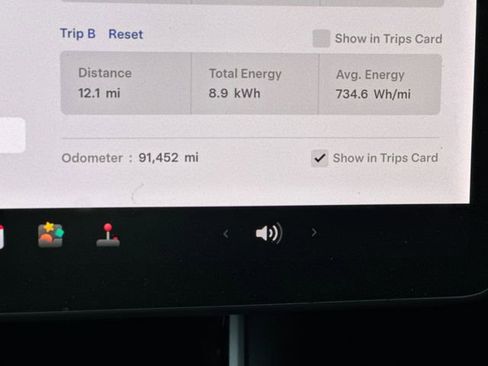 Used 2021 Tesla Model Y Long Range AWD/4WD image 24