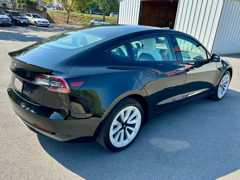 Used 2021 Tesla Model 3 Standard Range Plus RWD image 5