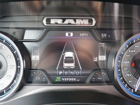 Used 2019 RAM 1500 Limited image 15