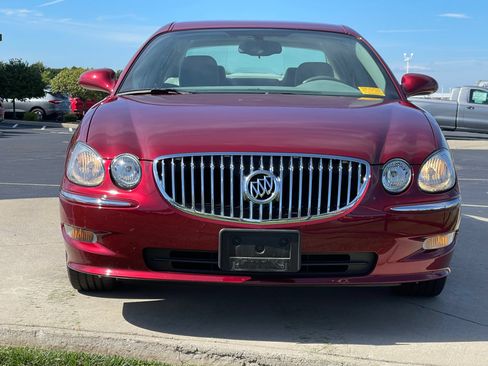 Used 2009 Buick LaCrosse CX FWD image 2