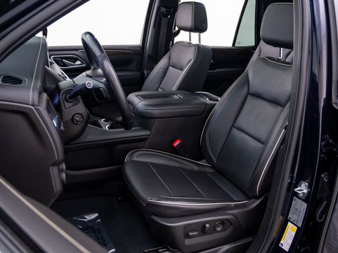 Used 2021 Chevrolet Tahoe Premier w/ Premium Package AWD/4WD image 15