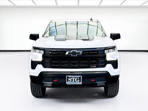 Used 2022 Chevrolet Silverado 1500 LT Trail Boss AWD/4WD image 2