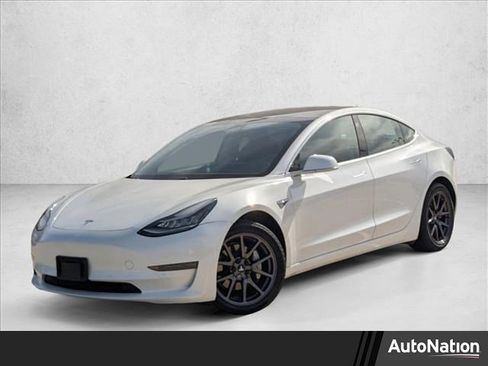 Used 2019 Tesla Model 3 Mid Range image 1