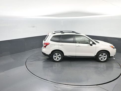 Used 2016 Subaru Forester 2.5i Premium w/ All-Weather Package image 32