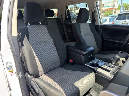 Used 2019 Toyota 4Runner SR5 AWD/4WD image 22