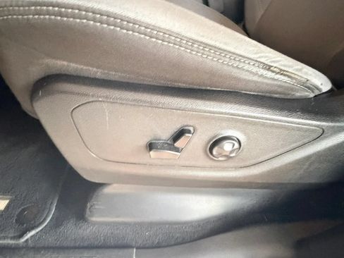 Used 2019 RAM 1500 Big Horn RWD image 23