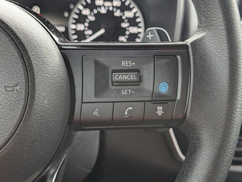 Used 2023 Nissan Rogue SV image 21