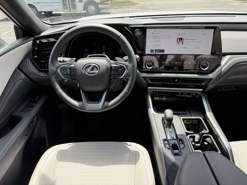 Used 2026 Lexus TX 350 AWD w/ Technology Package image 8