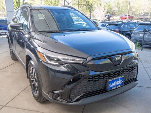 Used 2025 Toyota Corolla Cross AWD Hybrid image 2