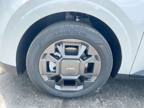 New 2026 Kia Carnival EX image 37