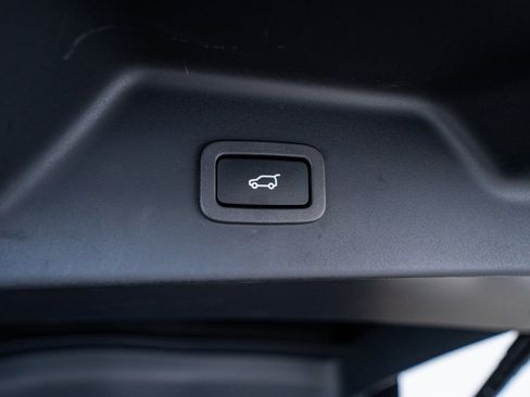 Used 2019 Land Rover Range Rover Supercharged image 65