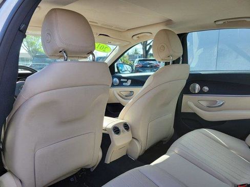 Used 2017 Mercedes-Benz E 300 4MATIC image 16