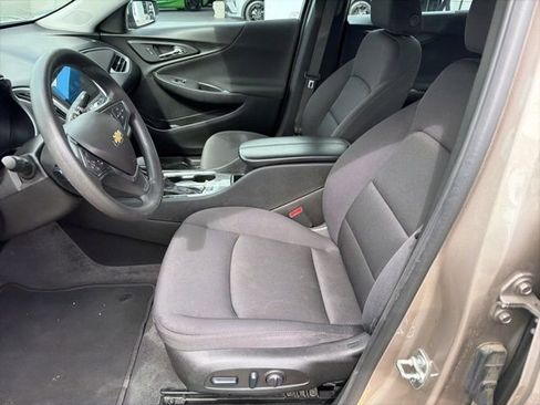 Used 2024 Chevrolet Malibu LT image 6