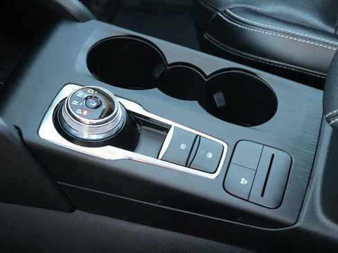 Used 2020 Ford Escape SE Sport image 29