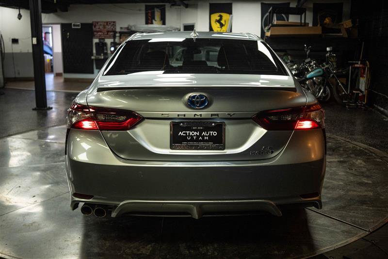 Used 2024 Toyota Camry SE FWD image 6
