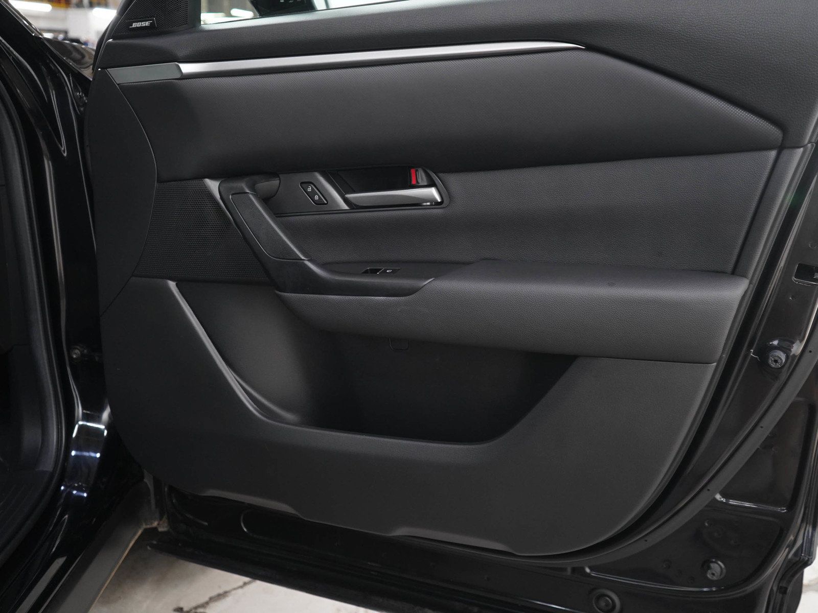 Used 2024 MAZDA CX-50 AWD 2.5 S w/ Cargo Package image 9