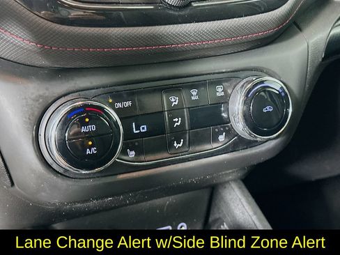 Used 2021 Chevrolet TrailBlazer RS w/ Convenience Package AWD/4WD image 21