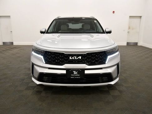 Certified 2023 Kia Sorento SX Prestige AWD/4WD image 11
