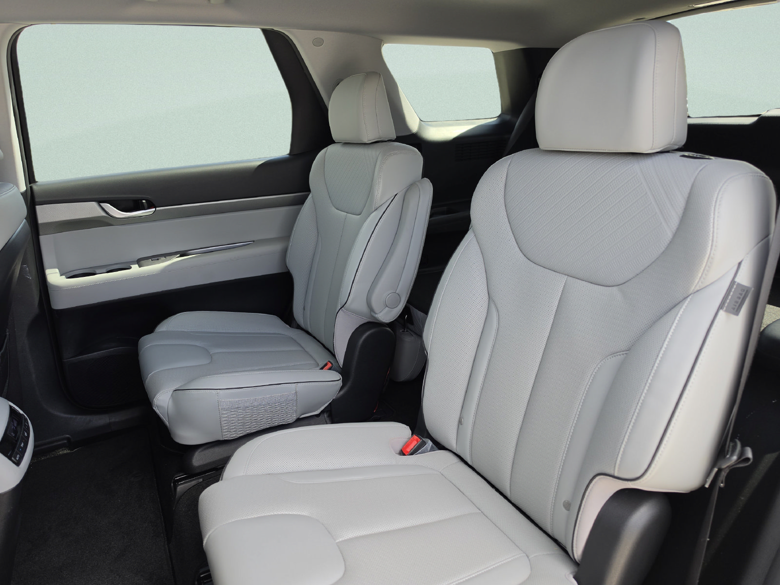 Used 2023 Hyundai Palisade SEL FWD image 20