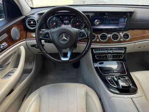 Used 2017 Mercedes-Benz E 300 4MATIC w/ Premium 1 Package image 30