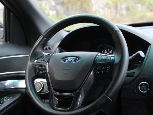 Used 2017 Ford Explorer Sport AWD/4WD image 21