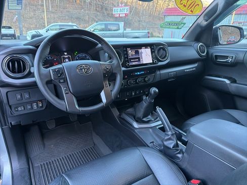 Used 2023 Toyota Tacoma 4x4 Double Cab image 20