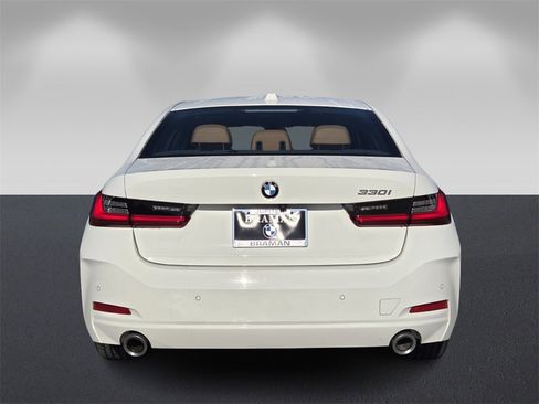 Certified 2024 BMW 330i Sedan w/ Convenience Package image 6