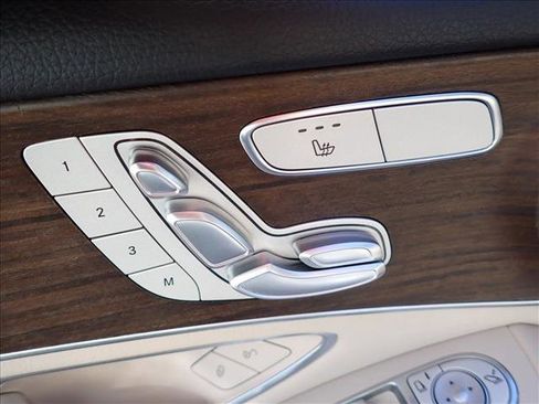 Used 2022 Mercedes-Benz GLC 300 4MATIC image 15