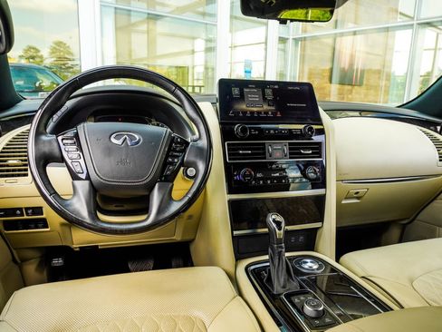 Used 2023 INFINITI QX80 Sensory w/ Cargo Package image 16