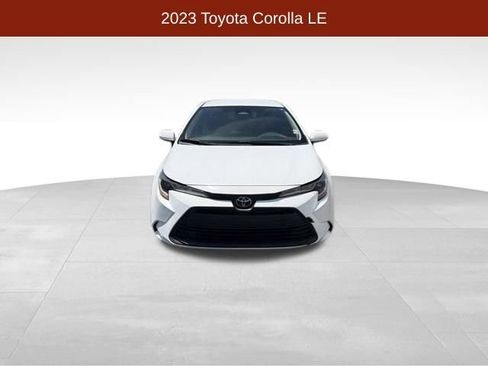 Used 2023 Toyota Corolla LE FWD image 2