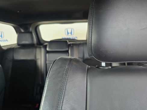 Used 2019 Jeep Grand Cherokee Altitude image 16