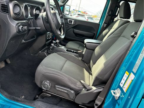 Used 2019 Jeep Wrangler Unlimited Sport S AWD/4WD image 8