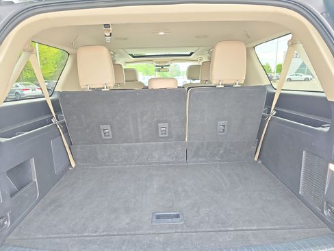 Used 2024 Ford Expedition Max Limited RWD image 12
