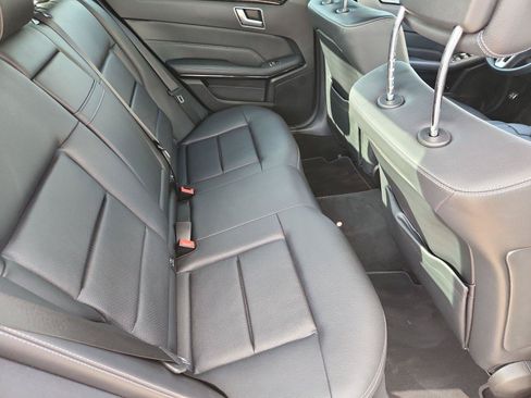 Used 2015 Mercedes-Benz E 350 Sedan image 26